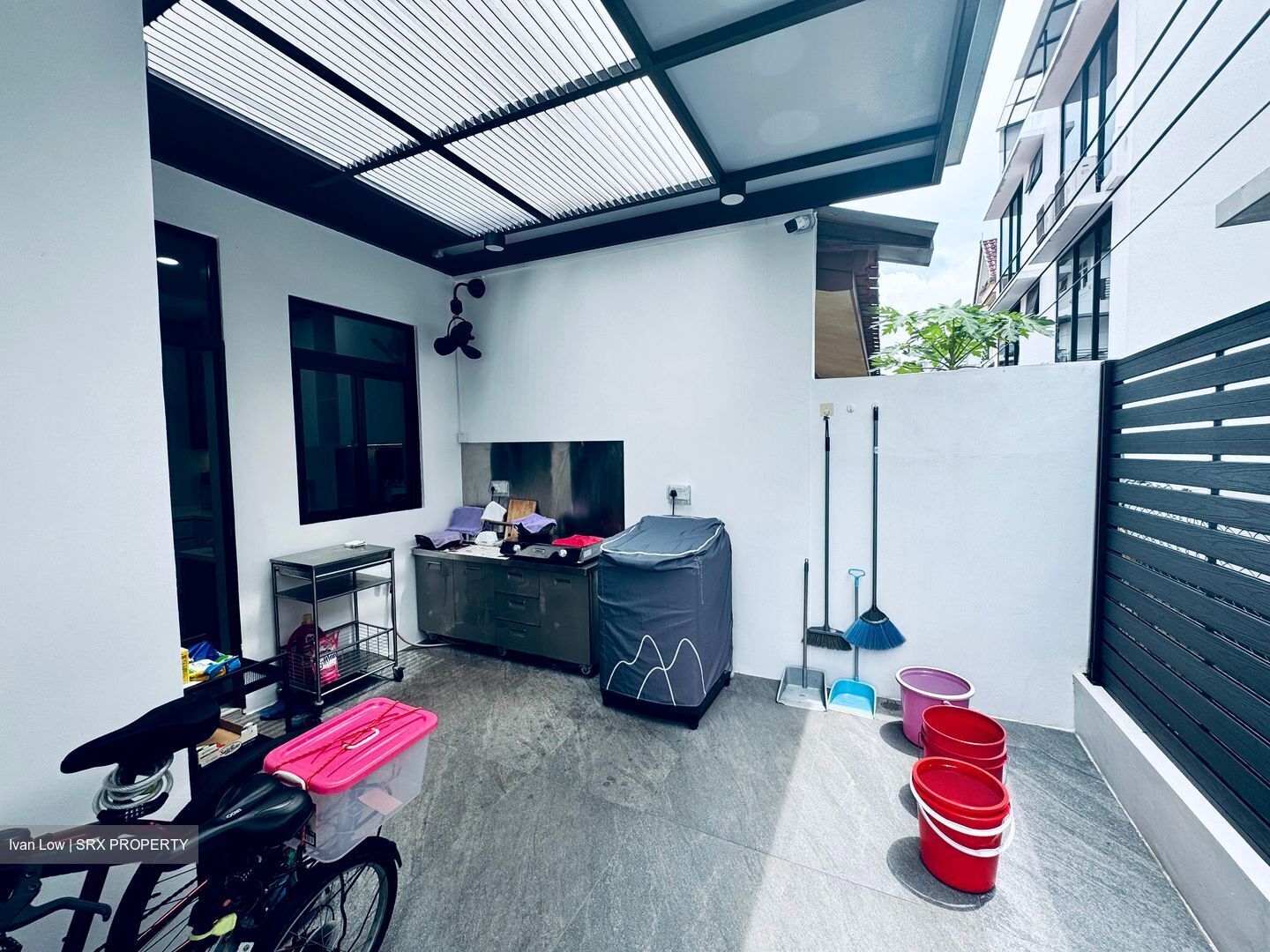 Platina Gardens (D27), Terrace #450354351